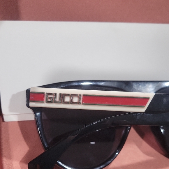 Gucci Black Aviator Sunglasses - Picture 2 of 7